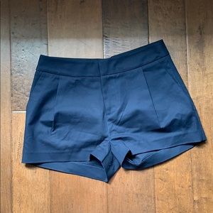 Everlane pleated shorts